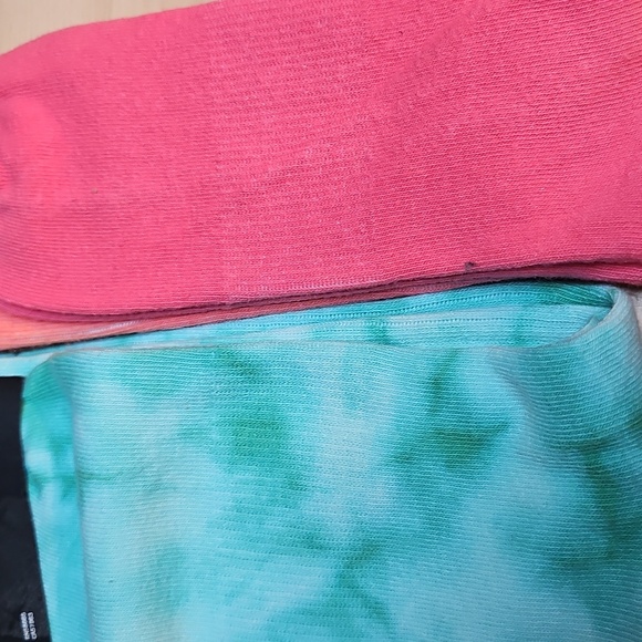 Nordstrom Public Opinion Coral Palm Tree & Green Tie Dye Crew Socks Vibrant NWT - Picture 4 of 4